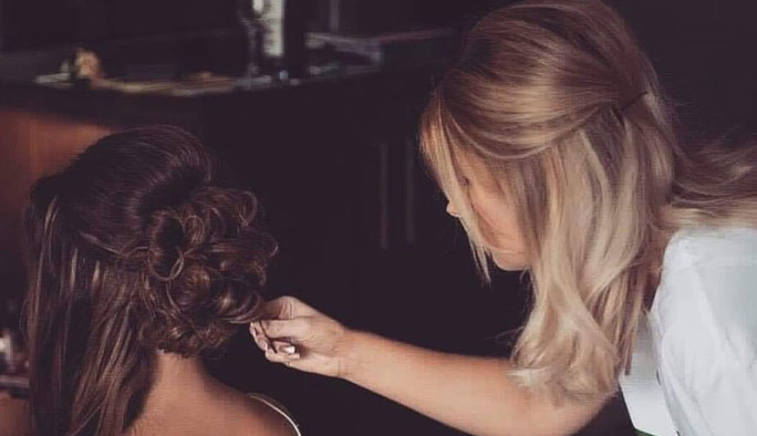 bridal hairdressing